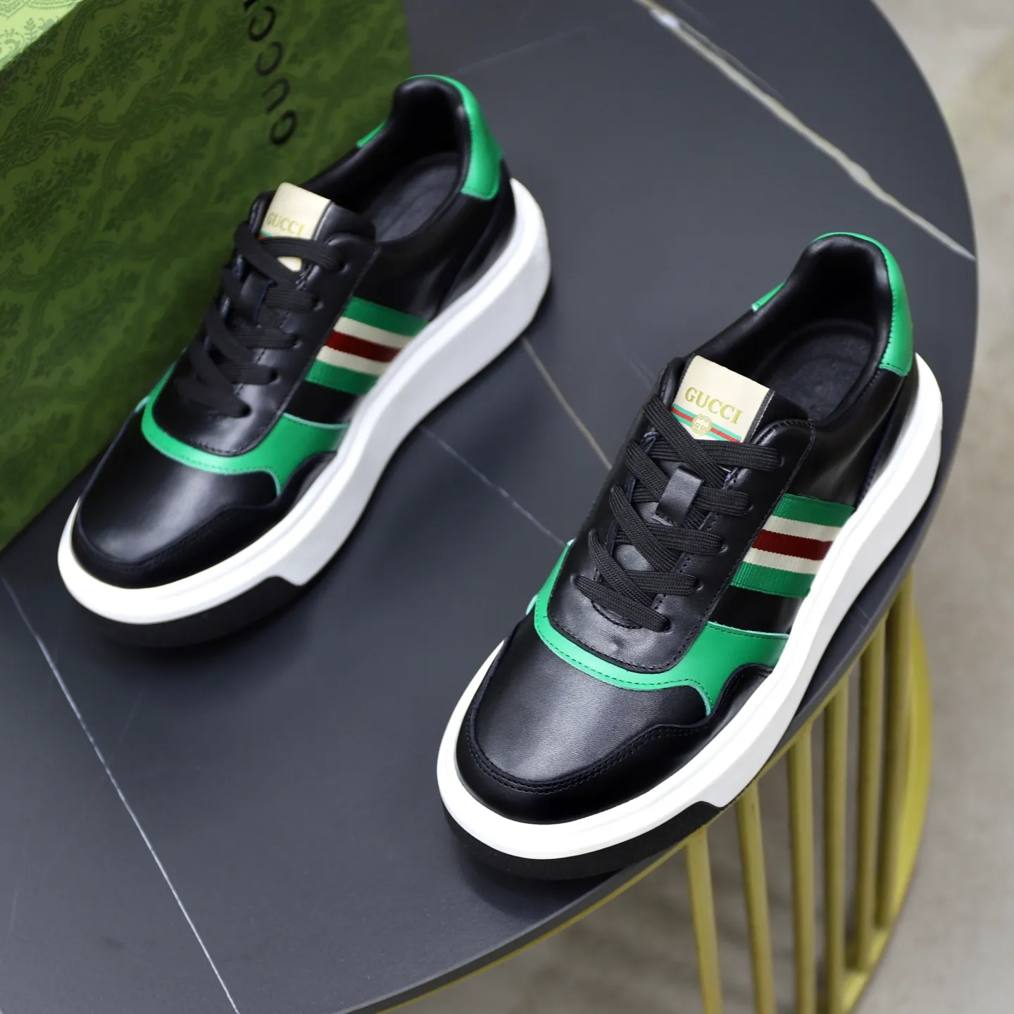 Ex-factory price: 462💰🙅‍♂️🙅‍♂️🙅‍♂️ Brand: GUCCI Standard code: 38-44 (45 customized) Grade: Same as the official website Material: Original cowhide material stitching Comfortable sheepskin lining Lightweight and wear-resistant sports outsole Style category: Men's fashionable casual shoes Running sneakers Distinguished luxury brand elements Top luxury Color: actual picture color